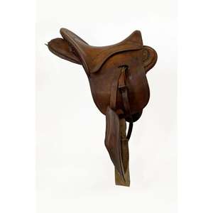 Selle de course en cuir naturel personnalisée, style anglais, arbre en bois, confortable, durable, article équestre - Product Image 1