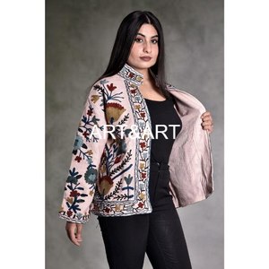 เสื้อแจ็คเก็ตฤดูหนาวแบบสั้นปักลายซูซานีสไตล์โบโฮ ดั๊ก ทีเอ็นที  ผ้าควิลท์  แห้งเร็ว เป็นมิตรกับสิ่งแวดล้อม ลายอาร์ไกล์ เสื้อโค้ทผู้หญิง - Product Image 5