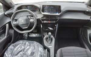 Meilleures ventes : Peugeot 2008 Active 1.2L Essence Automatique d'occasion - Product Image 3