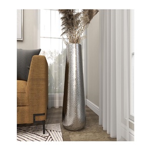 Wholesale Stylish Iron Flower <b>Vase</b> <b>Stand</b> Luxurious Coastal Design for Home Decor Flowers Pot <b>Vases</b> for Hotel Bar Tabletop - Product Image 5