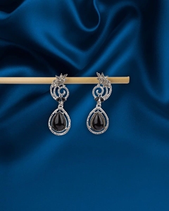 ต่างหูแฟชั่นคุณภาพสูงสำหรับผู้หญิงเครื่องประดับมีสไตล์สำหรับงานปาร์ตี้และสวมใส่ประจำวัน - Product Image 3