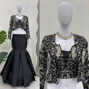 Colección de seda lehenga Tapeta de tendencia de lujo Conjunto étnico completo con un Micro interior Choli sin coser Totalmente cosido - Product Image 6