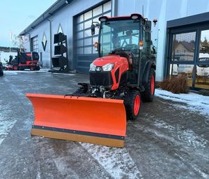 Tracteur agricole diesel 4x4 compact avec transmission par engrenages, direction assistée, système hydraulique, pompe 75 CV - Product Image 1
