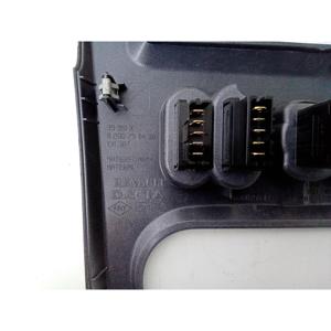 คอนโซลกลาง DACIA Sandero รุ่นที่ 1 8200739438 (08>12) - Product Image 5