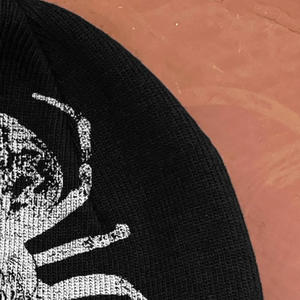 Gorro de punto Jacquard de marca personalizada OEM, gorro de invierno con lazos de puntos, camuflaje para actividades al aire libre a la moda, equipos de uso en la playa - Product Image 3