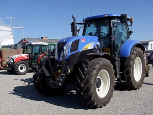 Tracteur agricole 4x4 de 20 CV avec pompe à engrenages et boîte de vitesses - Matériel agricole à vendre - Product Image 2