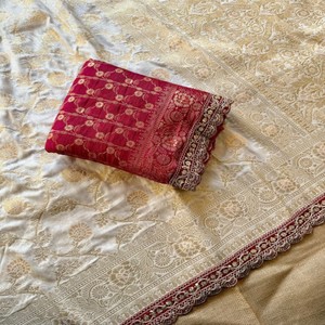 VASTRA COTTAGE Premium Pure Viscose Nylon Dola Silk Saree Heavy Jaal Border Rich Pallu Hand Dyed With Contrast Blouse - Product Image 3