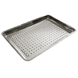 Plateau porte-aiguilles chirurgical perforé Britton Impex de haute qualité en acier inoxydable, manuel, réutilisable et stérile - Product Image 1