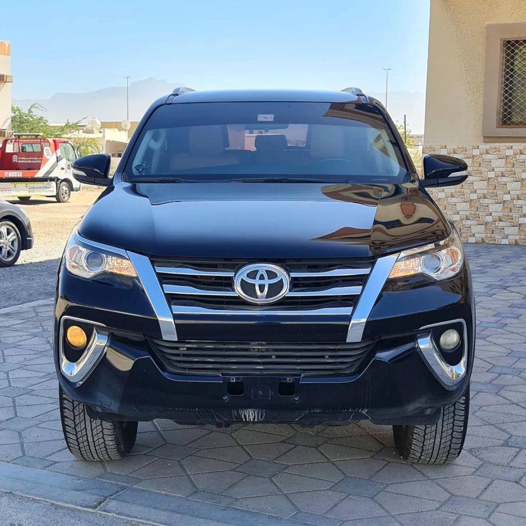 Land Cruiser Fortuner 2019