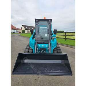 WECAN Popular Mini 4x4 Wheel Drive Skid Steer Loader 1200kg Capacidad 1 año de garantía Equipo de pista barato con engranaje de bomba - Product Image 2