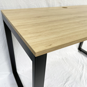 Escritorio de Computadora Kconcept HBKC032 de Madera Contrachapada y Metal, 160x70cm, Escritorio de Oficina Portátil con Patas de Hierro y Espacio de Almacenamiento - Product Image 5