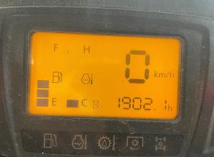 Moissonneuse-batteuse diesel RTV-1100C pour la culture du riz, du blé et du maïs avec composants essentiels robustes 2RM (pompe, boîte de vitesses) - Product Image 4