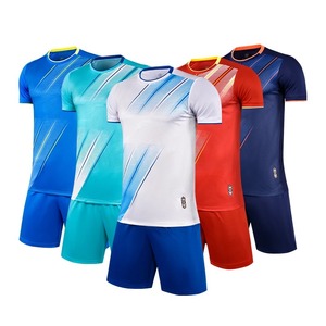 เสื้อยืดฟุตบอลแฟชั่นดริฟท์สำหรับผู้ชายเสื้อยืดกีฬาแบบหลวมแบบลำลองชื่อทีมหมายเลขคอวี - Product Image 1