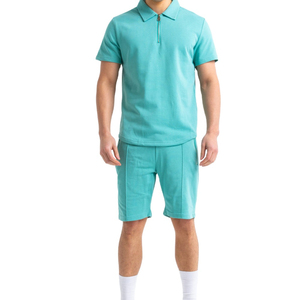 Vente en gros Ensemble t-shirt et short décontractés pour homme, deux pièces, haut à manches courtes et short pour homme avec tissu et taille personnalisés, nouveauté - Product Image 2