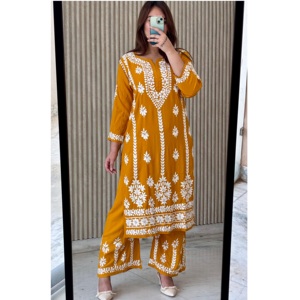 Les femmes de haute qualité portent Salwar kameez pakistanais pour le mariage et la fête disponible à des prix abordables de l'Inde - Product Image 1