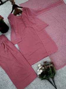 ชุดเซ็ตเสื้อผ้าลำลอง Unity Luxure Mocha Grace แขนยาว ปิดกระดุม สีพื้น ความยาวปานกลาง สำหรับผู้หญิง - Product Image 6