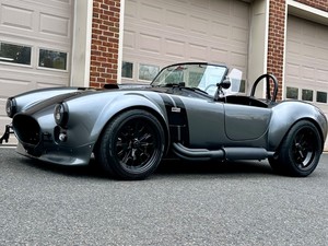 Perfectamente Limpio, 1965 Shelby Cobra, Modelo de Carreras, Transmisión Manual, Motor V8 - Product Image 6