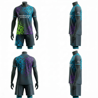 Uniforme d'équipe de football personnalisé - Polyester respirant de haute qualité, manches courtes, col en V, couleurs personnalisées, logo, respectueux de l'environnement, club
