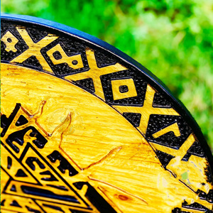 Bouclier de bataille médiéval authentique Viking Ragnar Loth Brok, fait à la main, design usé, personnalisable OEM - Product Image 4