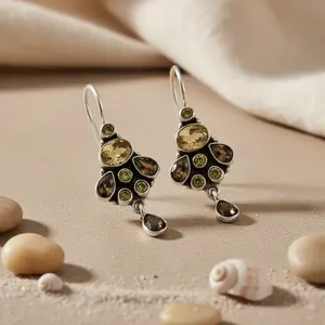 Boucles d'oreilles pendantes en or rose et perles de zircon pour femme, idéales pour les mariages et les fêtes – Nouveauté - Product Image 1