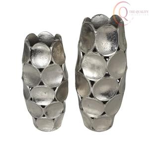 Elegant Metal Tabletop <b>Decorative</b> <b>Vase</b> for Homes and Offices, Ideal for Enhancing Table Décor and Interior Styling - Product Image 5