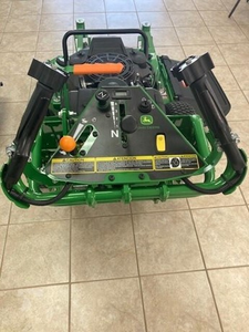 Cortadora de Césped Comercial John Deere, Cortadora de Césped Industrial, Máquina Cortadora Utilitaria para Jardín y Paisajismo - Product Image 4