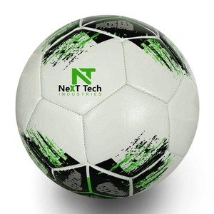 Ballon de football d'entraînement Next Tech Industries en matériau PU pour l'entraînement avec design personnalisé et logo personnalisé - Product Image 2