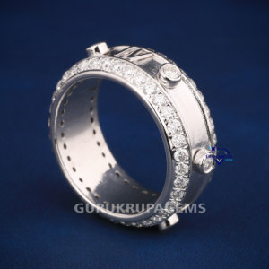 Elegante conjunto de compromiso y boda Impresionante banda 14kt Oro sólido Diamantes cultivados en laboratorio Accesorio perfecto para el anillo moderno - Product Image 2