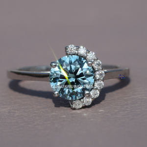 Anillo de compromiso de oro blanco de 14 quilates con certificado IGI al por mayor, joyería de boda estilo Halo de diamante cultivado en laboratorio con corte brillante - Product Image 1