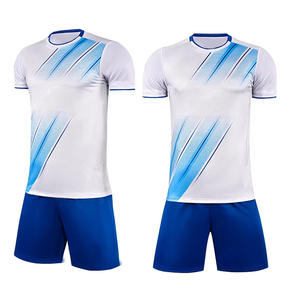 Maillot de football 100 % polyester imprimé par sublimation intégrale, uniforme d'entraînement pour équipe, style France, couleur personnalisable - Product Image 3