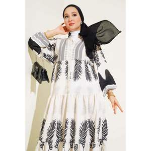 Robe à carreaux à motif ethnique Noir - Product Image 1