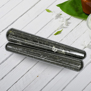 Bán buôn tự nhiên nuummite massage Wand Healing Crystal Wand cho thư giãn Yoni massage khắc Châu Âu massage Wands - Product Image 3