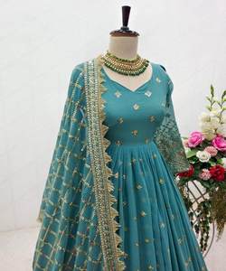 Precioso poliéster Atractivo trabajo de impresión digital Precio al por mayor Ropa étnica Tienda de textiles Ropa de fiesta Ocasión Made India OEM - Product Image 5