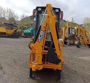 รถตักล้อยาง JCB 1CX 4x4 ดีเซล ขนาดกะทัดรัด พร้อมหัวตักด้านหน้าและหัวขุดด้านหลัง รับประกัน 2 ปี ขาย - Product Image 4