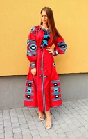Vente chaude été mode usine personnalisation ukrainienne géométrique brodé robe gitane reine traditionnelle Folk Maxi robe