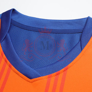 Maillot de football rayé orange pour homme, manches courtes, col en V, polyester respirant, coupe classique, toutes saisons - Product Image 6