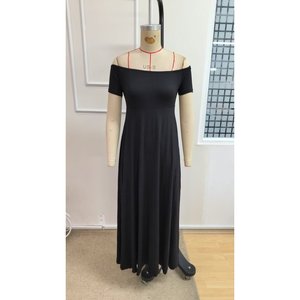 Robe longue en viscose élastiquée à épaules dénudées pour femme, 34668 - Noir - Product Image 4