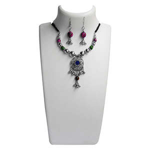 Jeweljunk Navratri spécial perles multicolores collier ensemble 1110959 plaqué or bijoux fins avec poire et diamant pour cadeau - Product Image 1