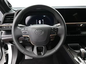 Voitures d'occasion Toyotaass Crown Platinum 4 portes berline AWD certifiée propre / conduite à gauche boîte de vitesses automatique cuir foncé turbo électrique - Product Image 4