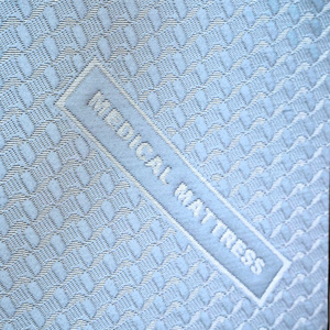 หมอนโฟมแบบลิ่มจากเวียดนามออกแบบมาพร้อมกับแกนยางป้องกันการสะท้อนกลับได้ทำจากโรงงานพร้อมวัสดุเพื่อสุขภาพจำนวนมาก - Product Image 4