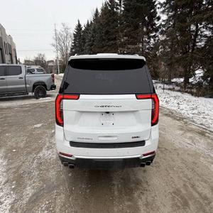 EXCELENTE ESTADO, GMC Yukon Denali 2025 - Product Image 3