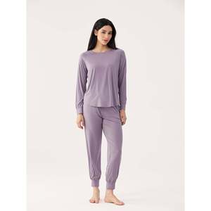 Conjunto de Salón de Bambú de Manga Larga Premium Personalizado para Mujer, Bata de Spandex Premium con Cierre de Cordón, Suave y Transpirable para la Temporada de Otoño - Product Image 1