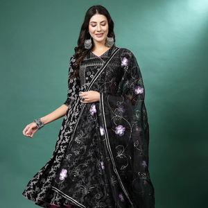 Último Diseño Tradicional Indio-Pakistaní, Kurti Casual y Elegante para Mujer, Negro, Bordado, de Rayón, Cuello en V, Corte en A, con Pantalón - Product Image 1