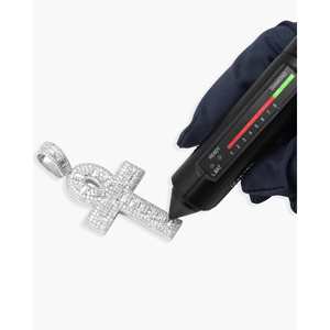 จี้ห่วงรูปกากบาทประดับมอยส์ซาไนต์ 14K เครื่องประดับที่หรูหราและทนทานสำหรับผู้หญิง - Product Image 3