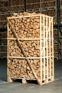 Acheter Bois de chauffage de chêne Séché au four Bois de chauffage de chêne sur palettes - Product Image 3