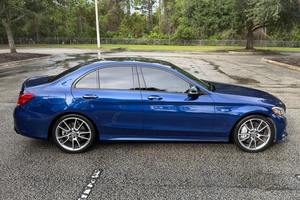 Mercedes-AMG C43 Sedán 2018 usado premium, motor V6 turbo de 362 hp, tracción en las cuatro ruedas. - Product Image 2