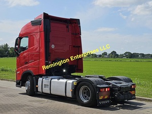 Camión Usado Volvo FH 500 2022, Cabina de Techo Alto 6x2, Parrilla Cromada Azul Profundo, Faros LED, Unidad de Camión Tractor, Camión Remolque - Product Image 3