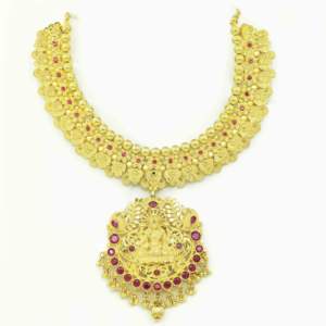 Vente en gros de colliers courts remplis d'or 14K 18K 24K, bijoux de conception de temple Lakshmi, colliers de mode en laiton plaqué or. - Product Image 4