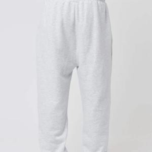 Essential Comfort Men's Loose Joggers-Tela ultrasuave, Ideal para descansar o salidas Casuales - Product Image 4