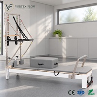 Machine de Pilates Reformer demi-tourneur moderne en alliage d'aluminium avec roues de transport, logo OEM personnalisé, pour studio commercial